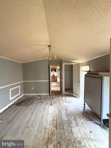 6543 WINCHESTER AVE, Inwood, WV 25428