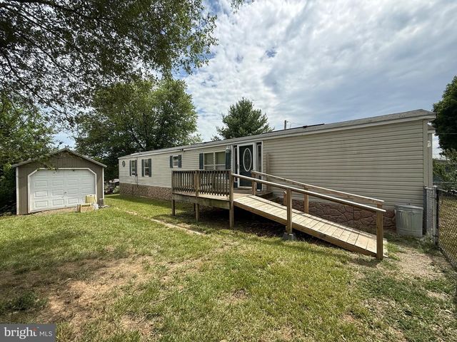 6543 WINCHESTER AVE, Inwood, WV 25428