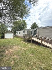 6543 WINCHESTER AVE, Inwood, WV 25428