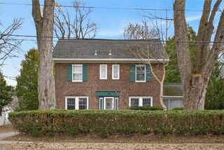 96 Thomas Avenue, Irondequoit, NY 14617