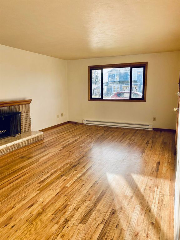 33 E DALTON Ave, Spokane, WA 99207 photo 2