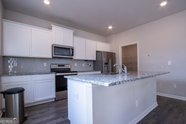 325 Park West Boulevard, Athens, GA 30606