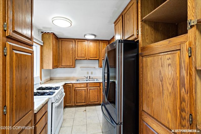 3712 James Drive, Anchorage, AK 99504