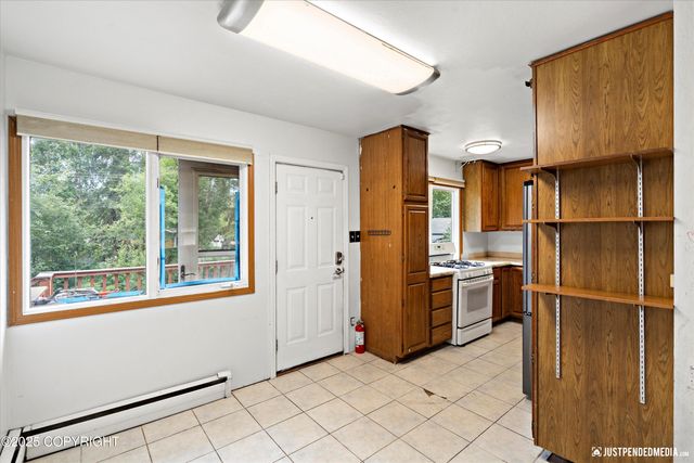 3712 James Drive, Anchorage, AK 99504