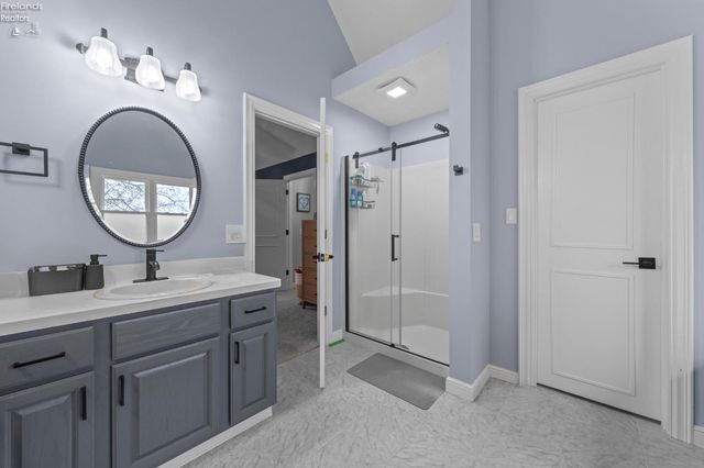 107 Keswick Court, Amherst, OH 44001