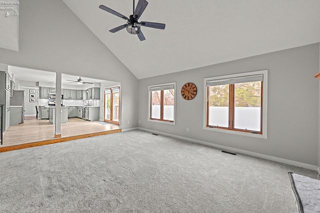 107 Keswick Court, Amherst, OH 44001