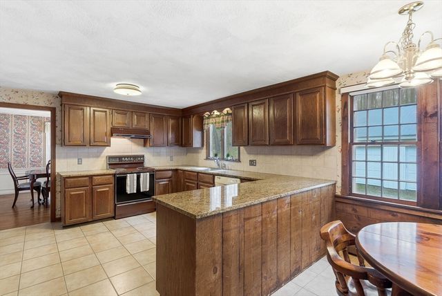 44 Minehan Ln, Marlborough, MA 01752