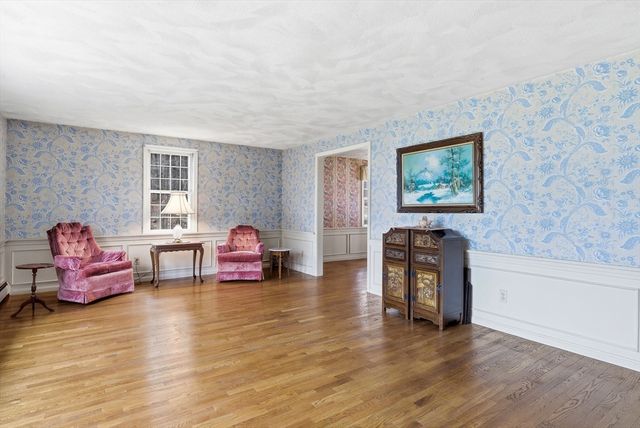 44 Minehan Ln, Marlborough, MA 01752