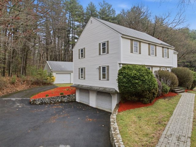 44 Minehan Ln, Marlborough, MA 01752