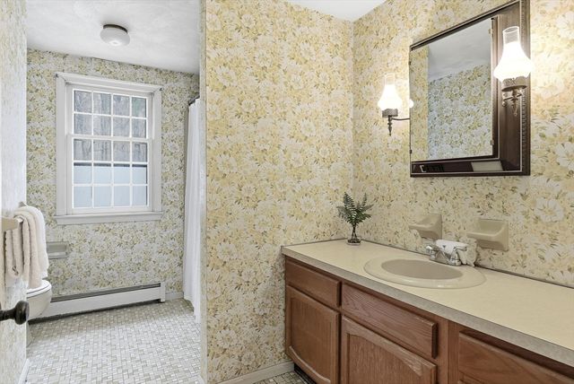 44 Minehan Ln, Marlborough, MA 01752