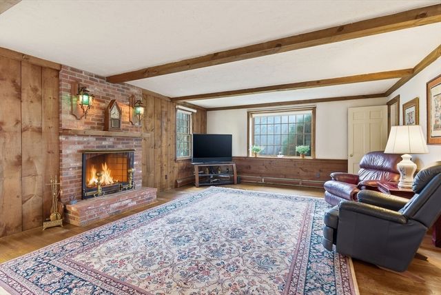 44 Minehan Ln, Marlborough, MA 01752