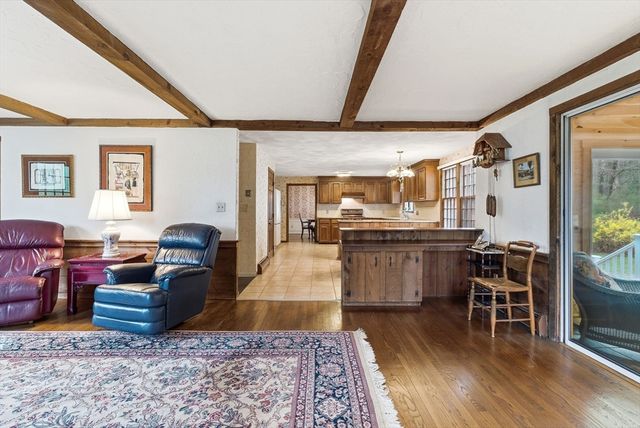 44 Minehan Ln, Marlborough, MA 01752