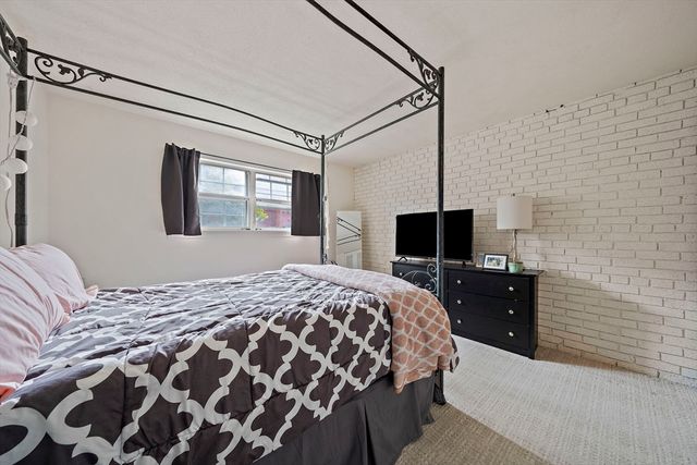 55 Greentree 19, Weymouth, MA 02190