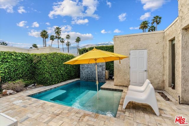 475 N Calle Rolph, Palm Springs, CA 92262