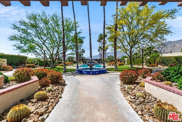 475 N Calle Rolph, Palm Springs, CA 92262