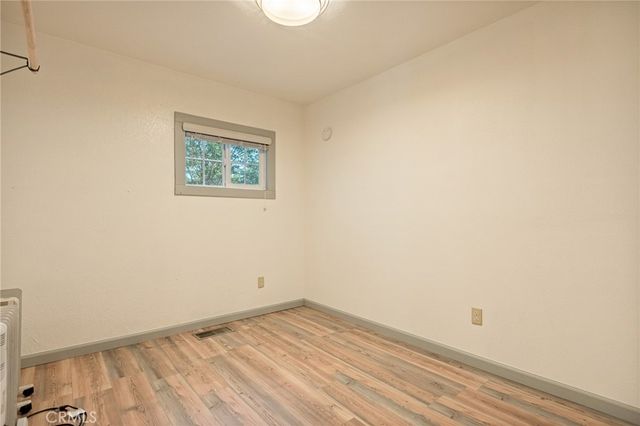 1048 Mercury, Crestline, CA 92325