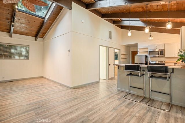 1048 Mercury, Crestline, CA 92325