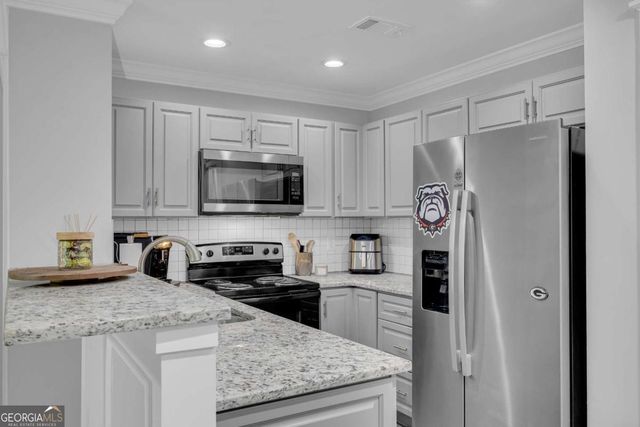 490 Barnett Shoals Road 814, Athens, GA 30605
