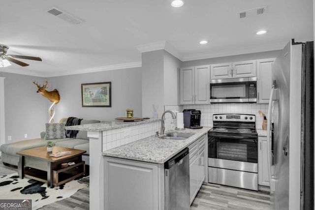 490 Barnett Shoals Road 814, Athens, GA 30605