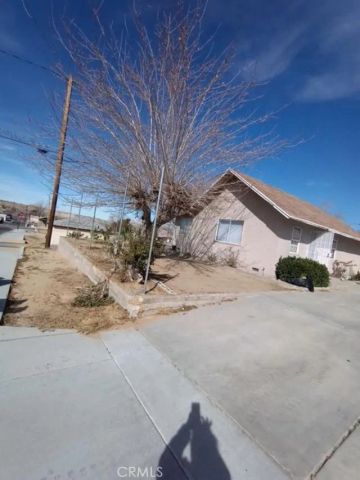 17042 C Street, Victorville, CA 92395