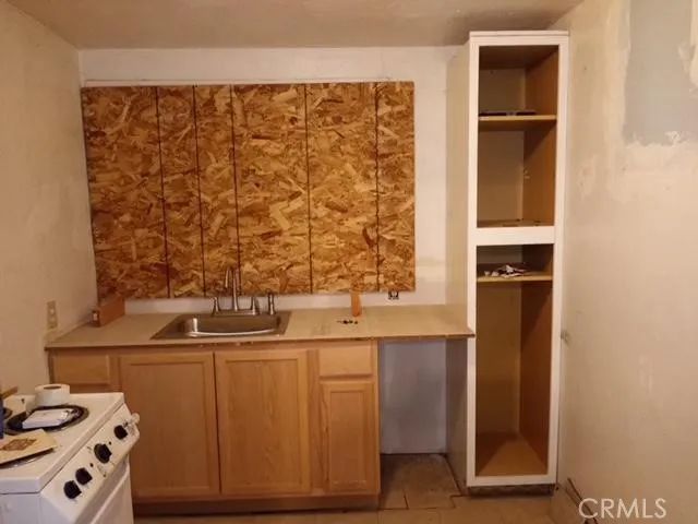 17042 C Street, Victorville, CA 92395