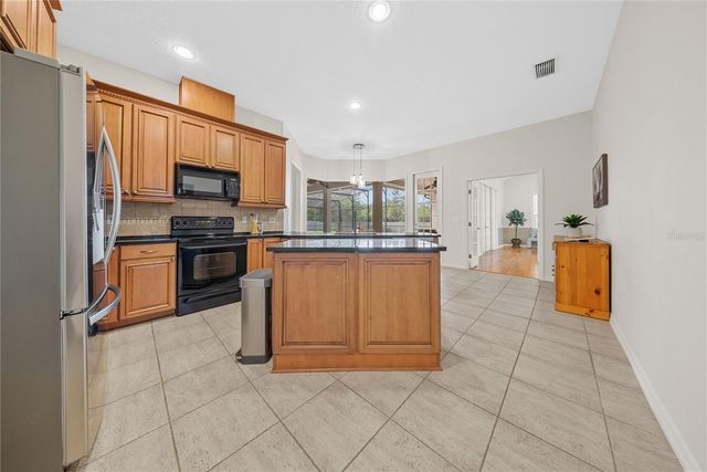 2016 WHITFIELD LANE, Orlando, FL 32835