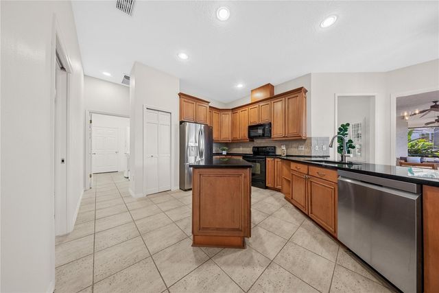2016 WHITFIELD LANE, Orlando, FL 32835