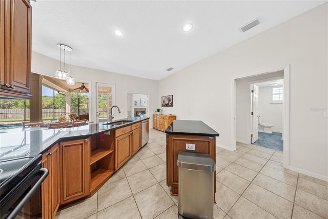 2016 WHITFIELD LANE, Orlando, FL 32835