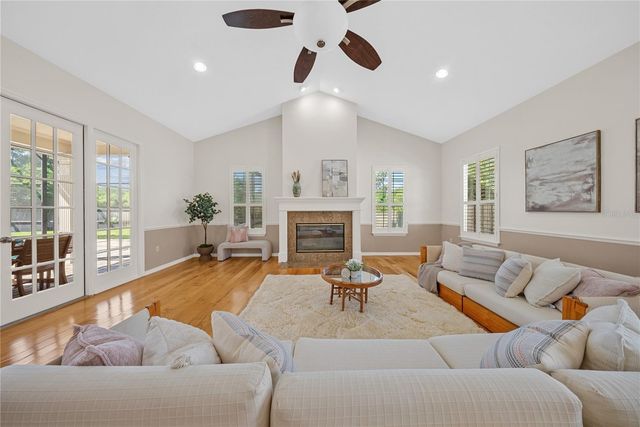 2016 WHITFIELD LANE, Orlando, FL 32835