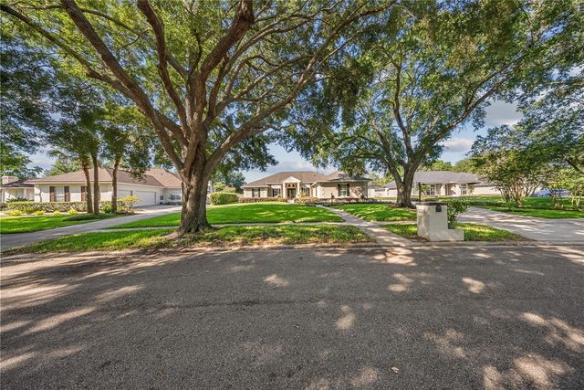2016 WHITFIELD LANE, Orlando, FL 32835