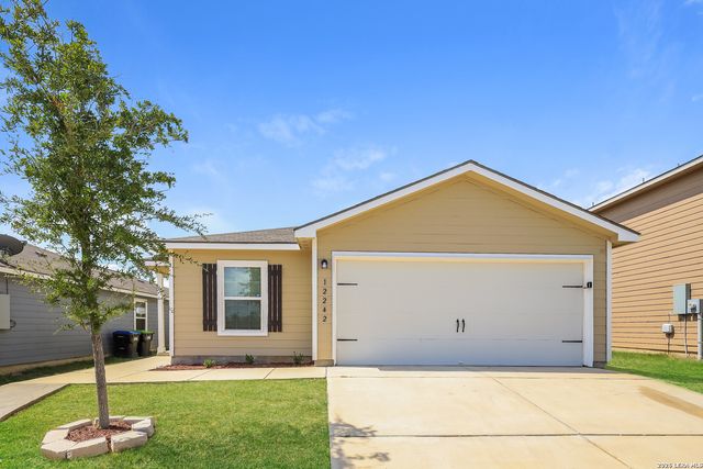 12242 Commander, San Antonio, TX 78252