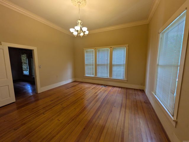 602 Avenue 2 NE, Atkins, AR 72823