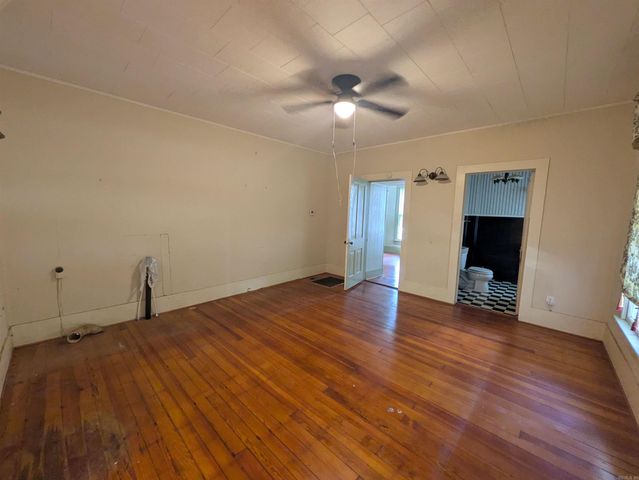 602 Avenue 2 NE, Atkins, AR 72823