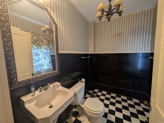 602 Avenue 2 NE, Atkins, AR 72823