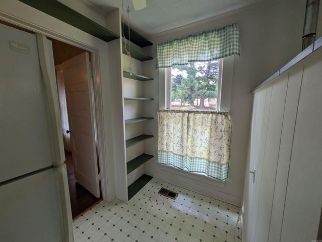 602 Avenue 2 NE, Atkins, AR 72823