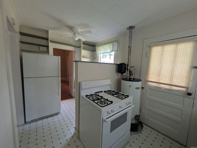 602 Avenue 2 NE, Atkins, AR 72823
