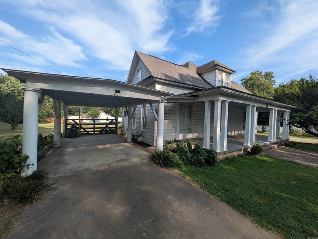 602 Avenue 2 NE, Atkins, AR 72823