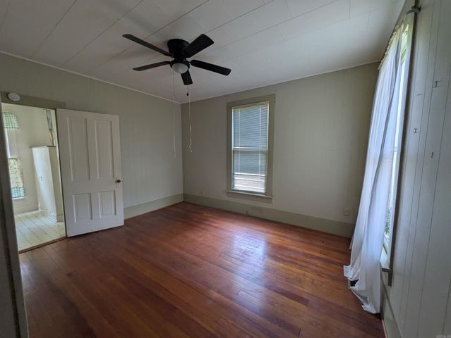 602 Avenue 2 NE, Atkins, AR 72823