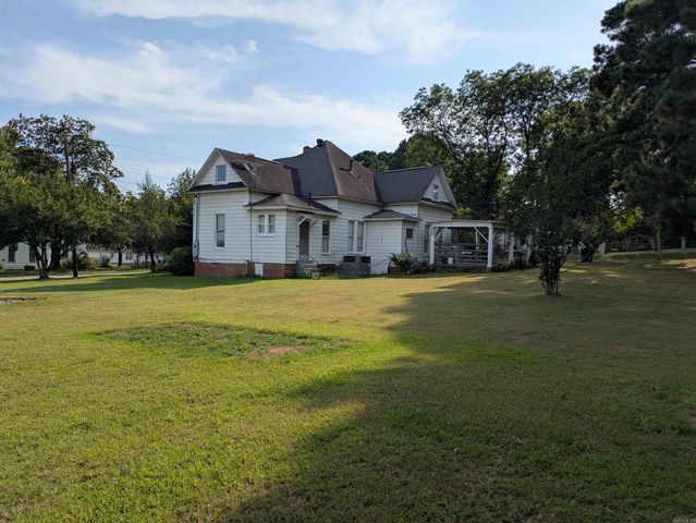 602 Avenue 2 NE, Atkins, AR 72823