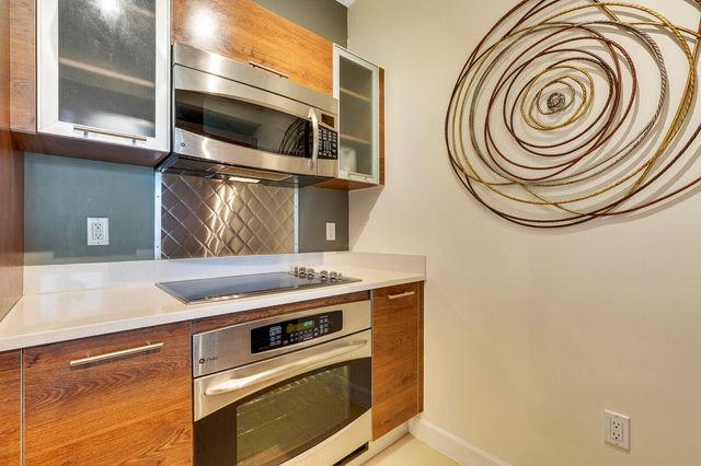 480 Hibiscus Street 803, West Palm Beach, FL 33401