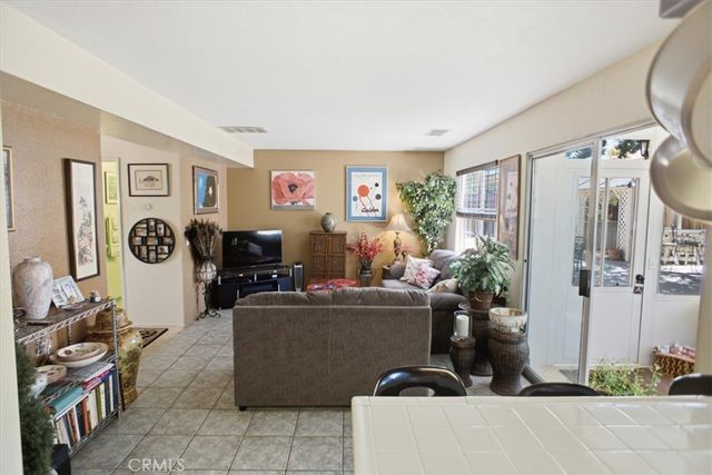 5044 Adobe, Palmdale, CA 93552