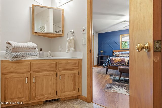 221 Chatto Loop, Murphy, NC 28906