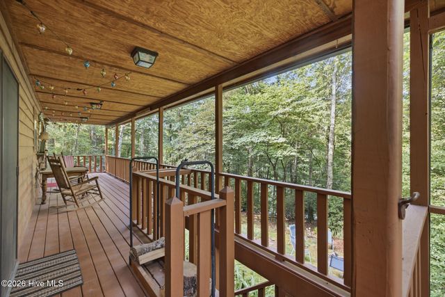 221 Chatto Loop, Murphy, NC 28906