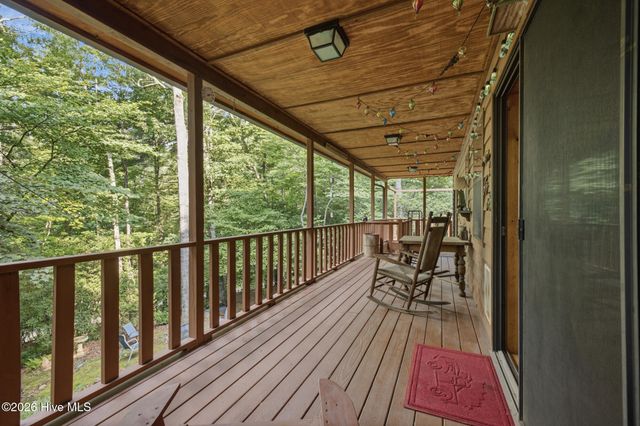 221 Chatto Loop, Murphy, NC 28906