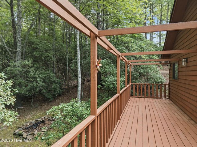 221 Chatto Loop, Murphy, NC 28906