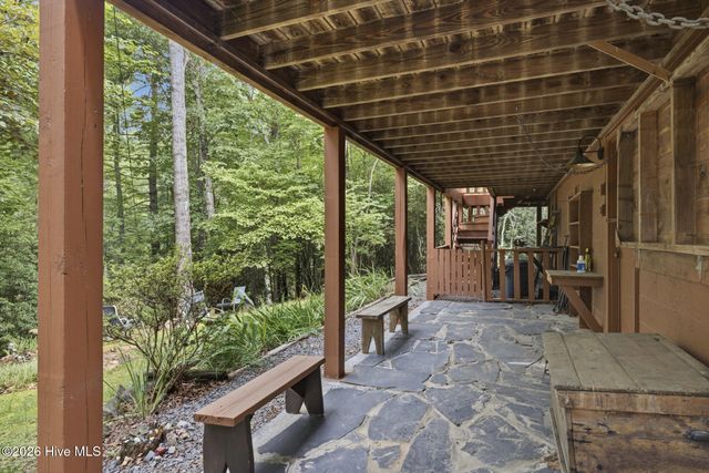 221 Chatto Loop, Murphy, NC 28906