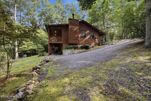 221 Chatto Loop, Murphy, NC 28906