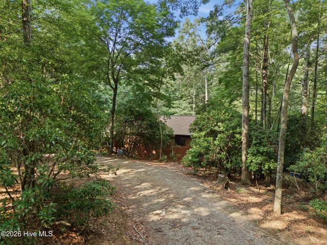 221 Chatto Loop, Murphy, NC 28906