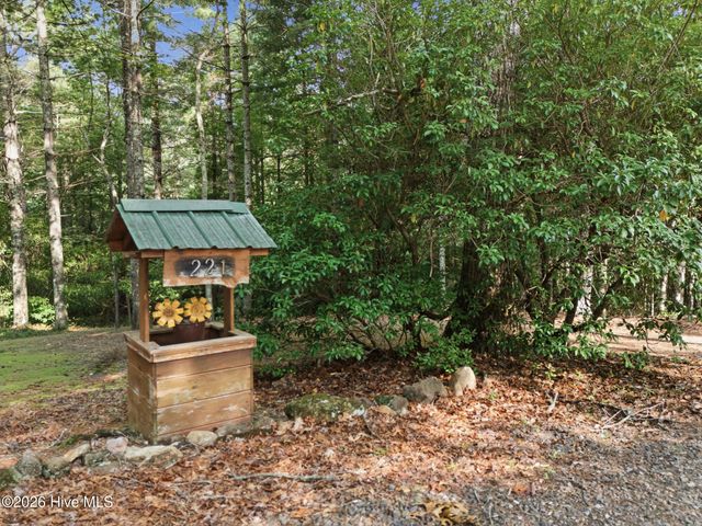 221 Chatto Loop, Murphy, NC 28906