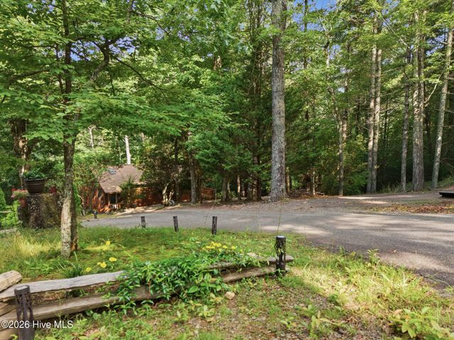 221 Chatto Loop, Murphy, NC 28906